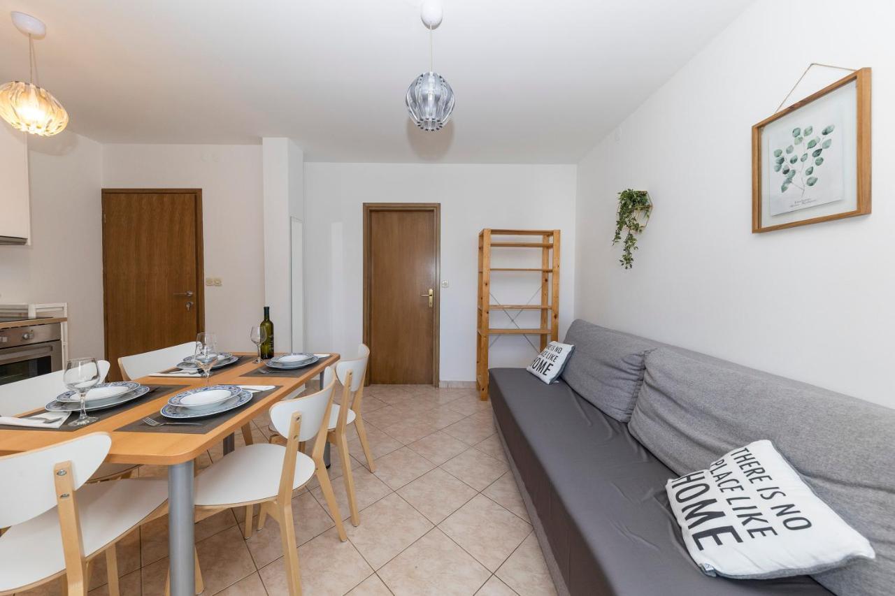 Apartmani Maestral Dobropoljana Buitenkant foto